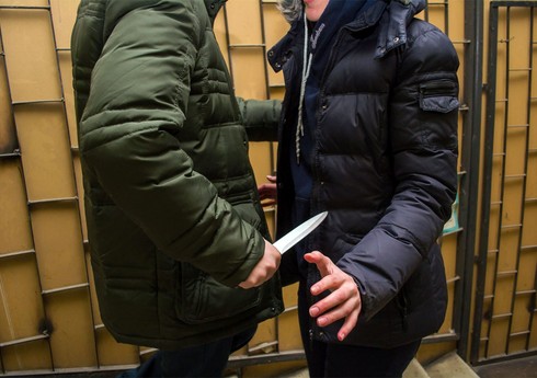 Samuxda 37 yaşlı kişi bıçaqlanıb