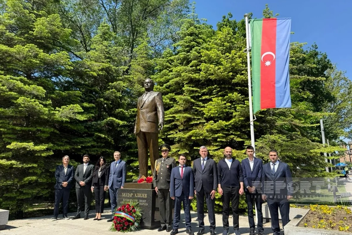 Serbiyada Ümummilli Lider Heydər Əliyevin xatirəsi anılıb Serbiyada Ümummilli Lider Heydər Əliyevin xatirəsi anılıb