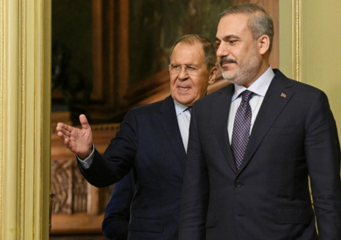 Sergey Lavrov Hakan Fidanla görüşüb