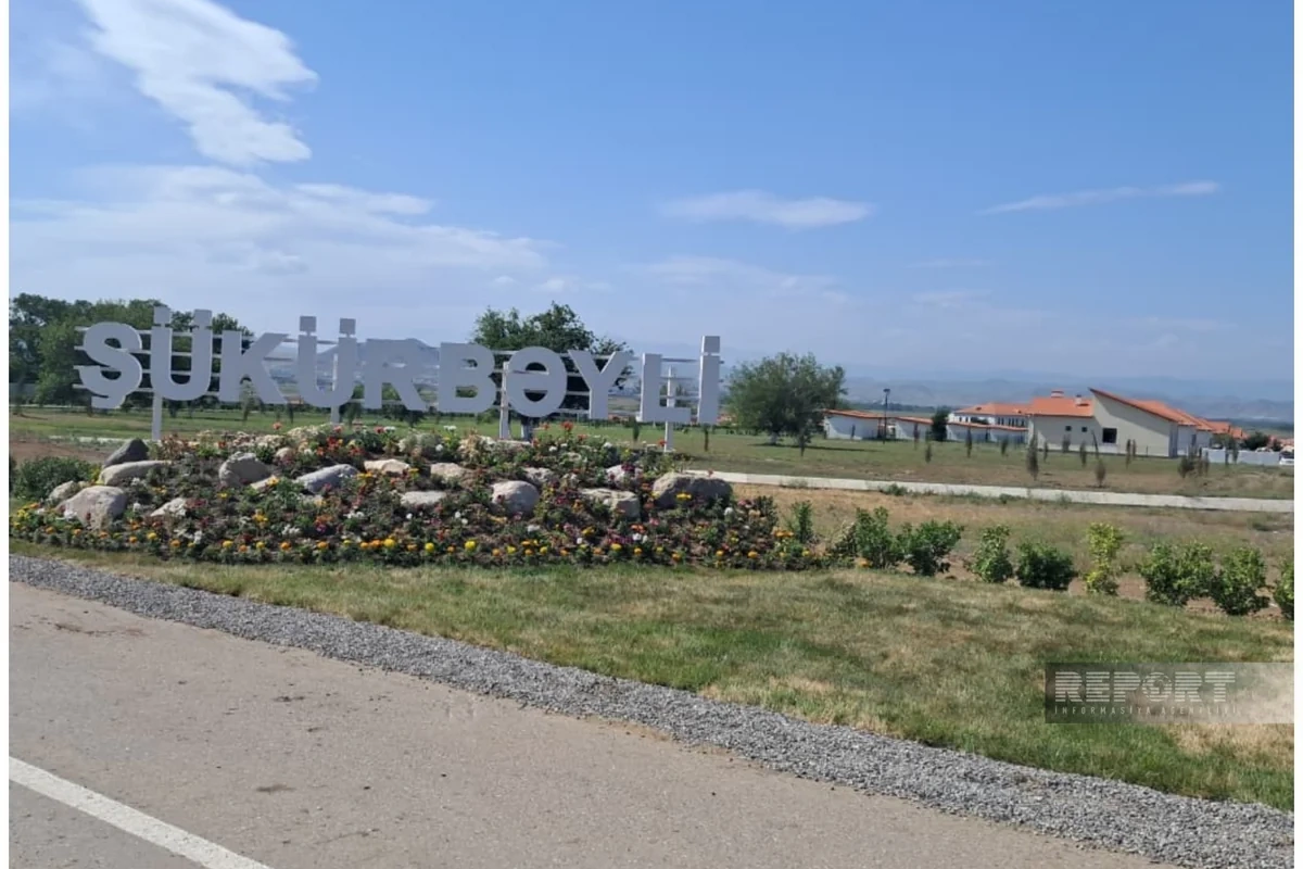 Şükürbəyliyə yeni köçürülən ailələrə açarlar təqdim edilib