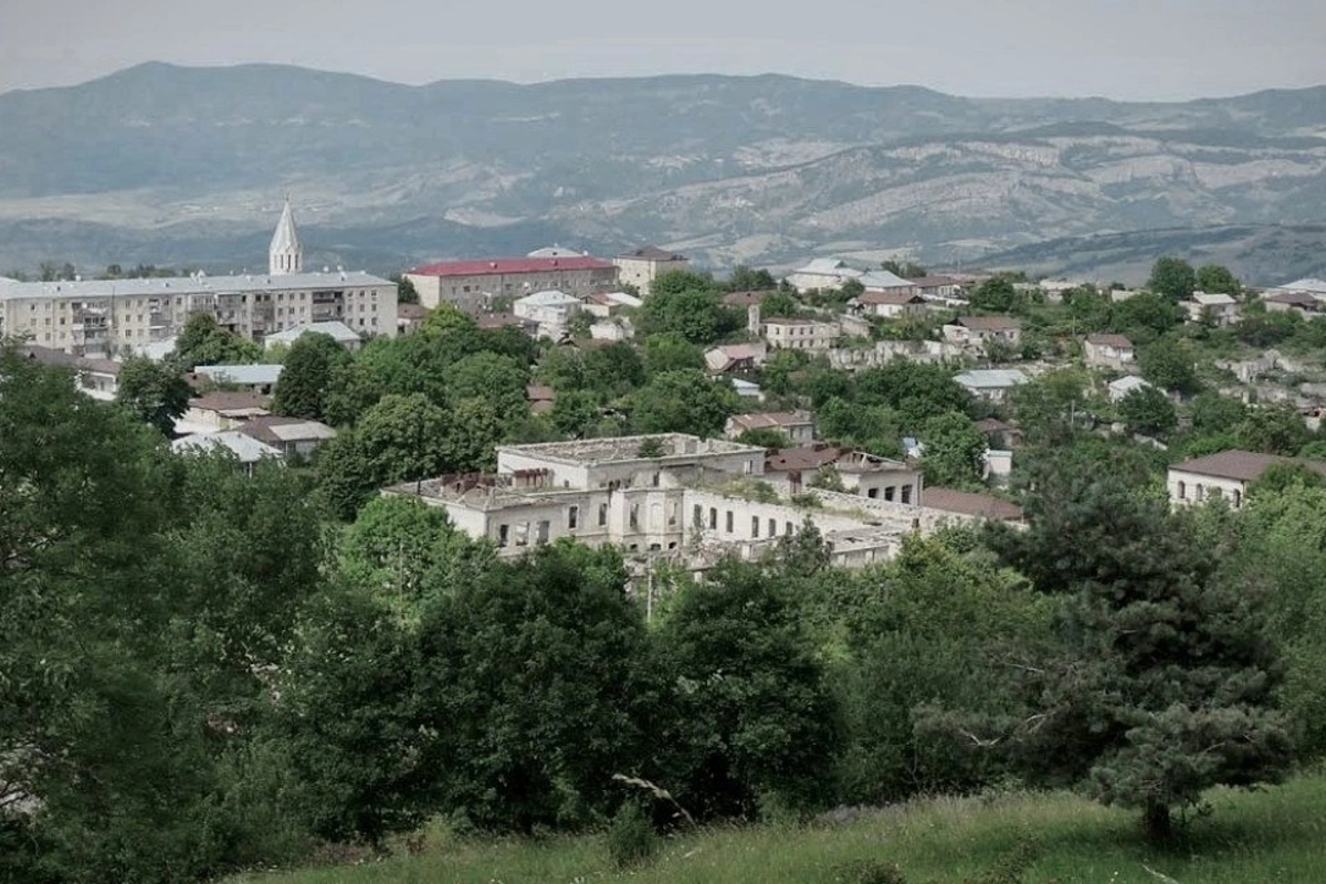 Şuşadakı üç qeyri-yaşayış binası ilə bağlı QƏRAR VERİLDİ