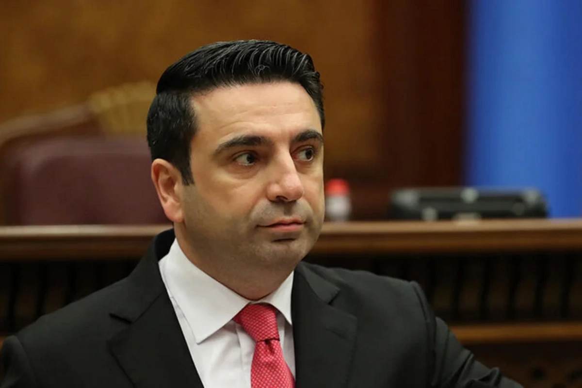 Simonyan: Rusiya qazın qiymətini artırsa, Ermənistan KTMT və Aİİ-dən çıxacaq