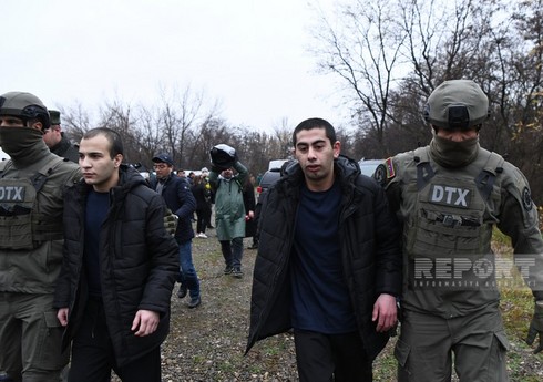 Əsirlikdən azad edilən Aqşin Bəbirov və Hüseyn Axundov ailələrinə qovuşublar