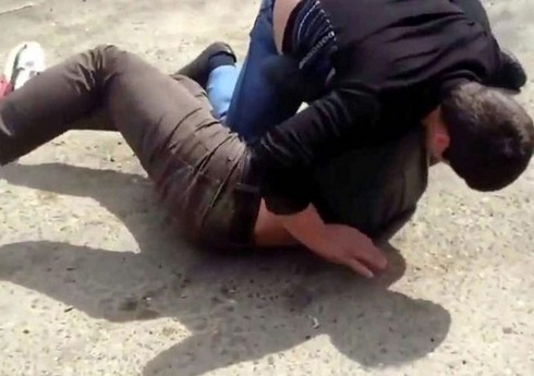 İsmayıllıda ata-oğulla həmkəndlisi arasında dava olub, xəsarət alanlar var