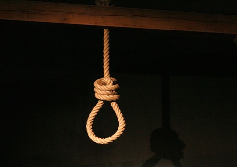 İsmayıllıda gənc oğlan qəbiristanlıqda intihar edib