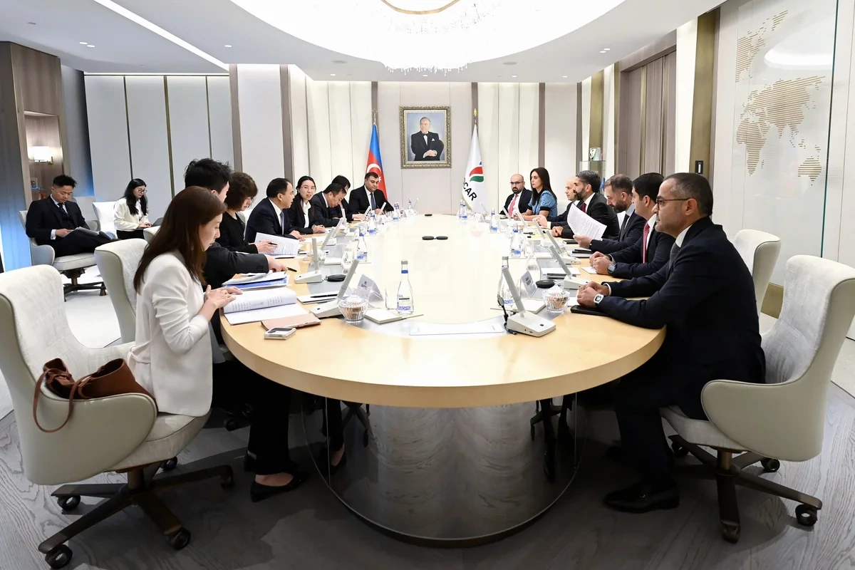 SOCAR-ın prezidenti CC7-nin İdarə Heyətinin sədri ilə görüşüb SOCAR-ın prezidenti CC7-nin İdarə Heyətinin sədri ilə görüşüb