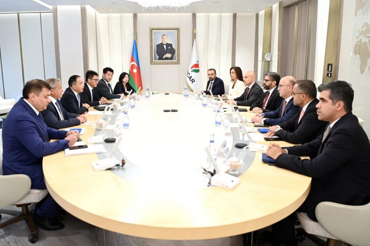 SOCAR prezidenti Çin Milli Kimya Mühəndisliyi və İnşaat Korporasiyasının İdarə Heyətinin sədri ilə görüşüb