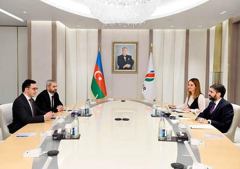 SOCAR prezidenti “Yüksəliş” müsabiqəsinin qalibləri ilə görüşüb