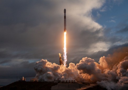 “SpaceX” kompaniyası daha 47 internet peykini orbitə çıxaracaq “SpaceX” kompaniyası daha 47 internet peykini orbitə çıxaracaq