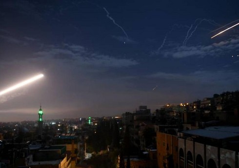 İsrail Suriyadakı hərbi hədəflərə aviazərbələr endirib, 5 nəfər yaralanıb