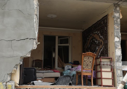 Sumqayıt Tibb Mərkəzi: Partlayış zamanı xəsarət alanlardan biri ölüb, digərinin vəziyyəti ağırdır - YENİLƏNİB