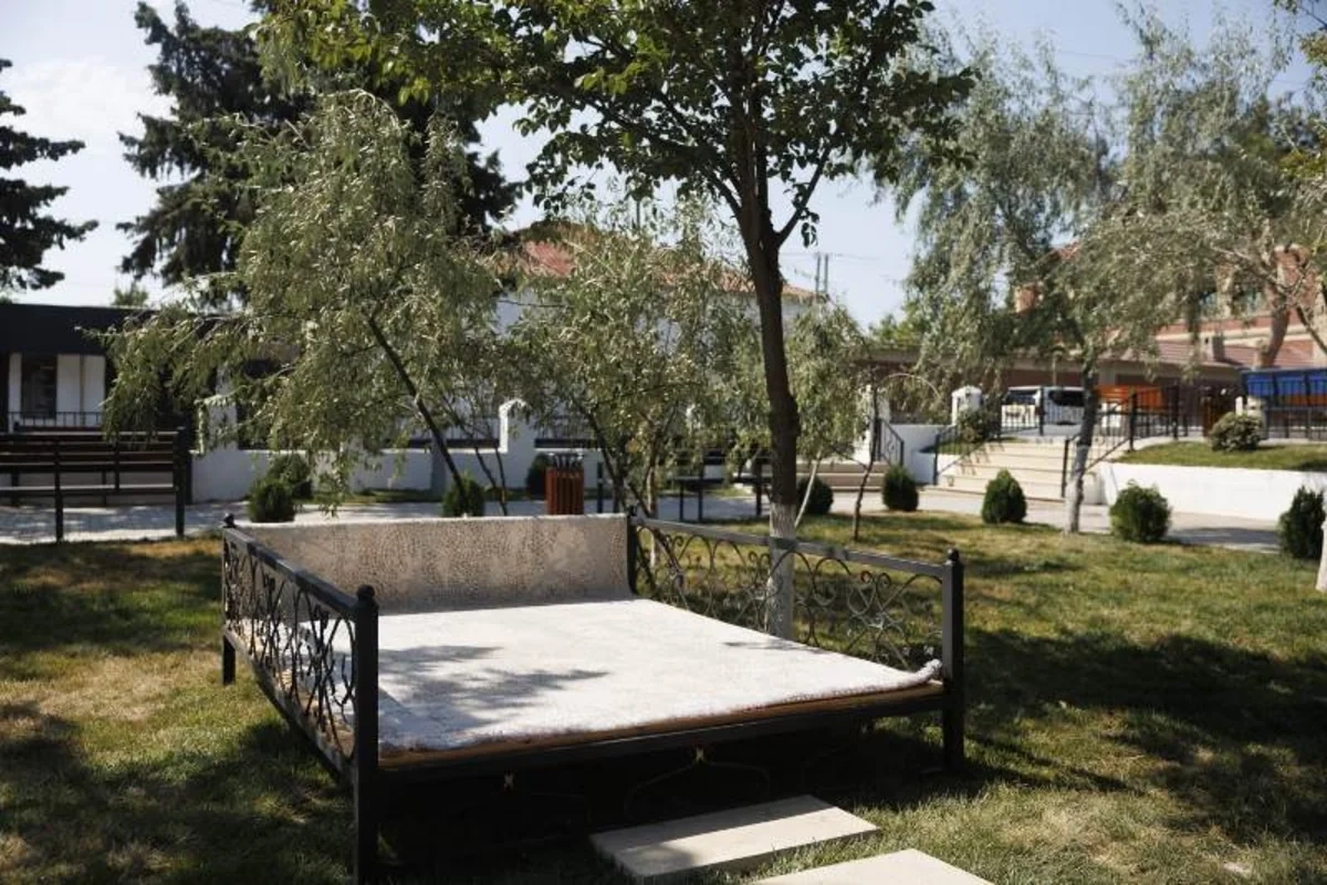 Suraxanıda 14 İyul küçəsi və parkda abadlıq işləri aparılıb