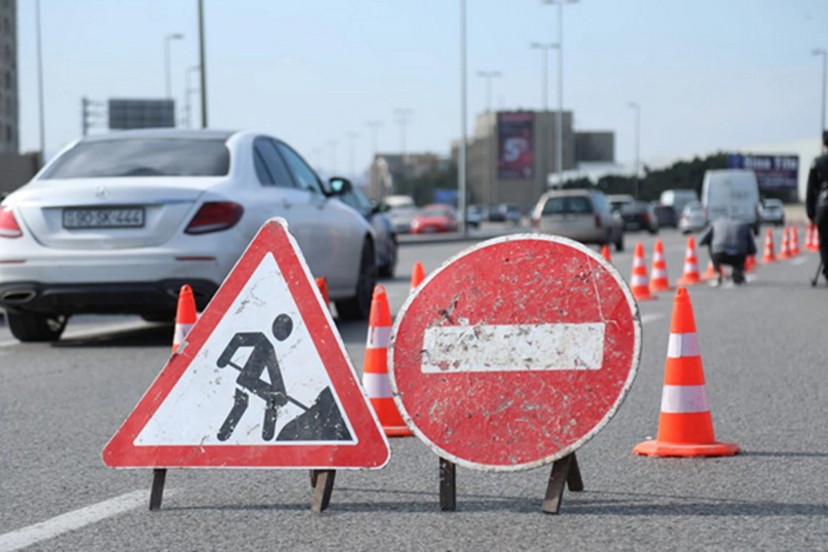 Sürücülərin NƏZƏRİNƏ: Bakıda bəzi yollar axşamdan bağlanacaq Sürücülərin NƏZƏRİNƏ: Bakıda bəzi yollar axşamdan bağlanacaq