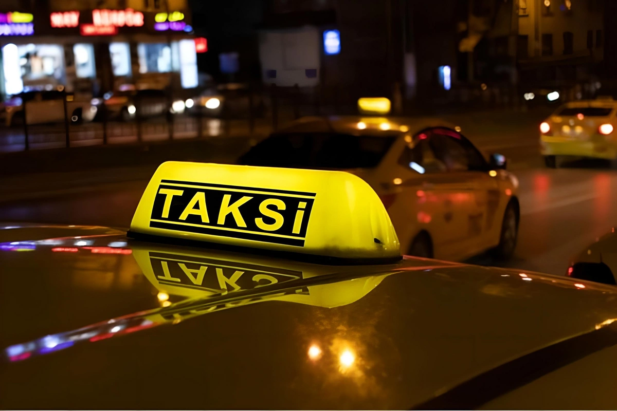 Taksi qiymətləri yaxın perspektivdə ucuzlaşacaq? - AÇIQLAMA Taksi qiymətləri yaxın perspektivdə ucuzlaşacaq? - AÇIQLAMA