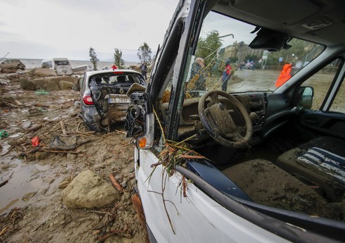İtaliya hökuməti sürüşmə ilə bağlı İskiya adasında fövqəladə vəziyyət elan edib