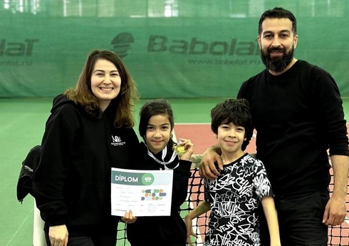 Tanınmış şahmatçının qızı tennis üzrə Azərbaycan çempionu olub Tanınmış şahmatçının qızı tennis üzrə Azərbaycan çempionu olub