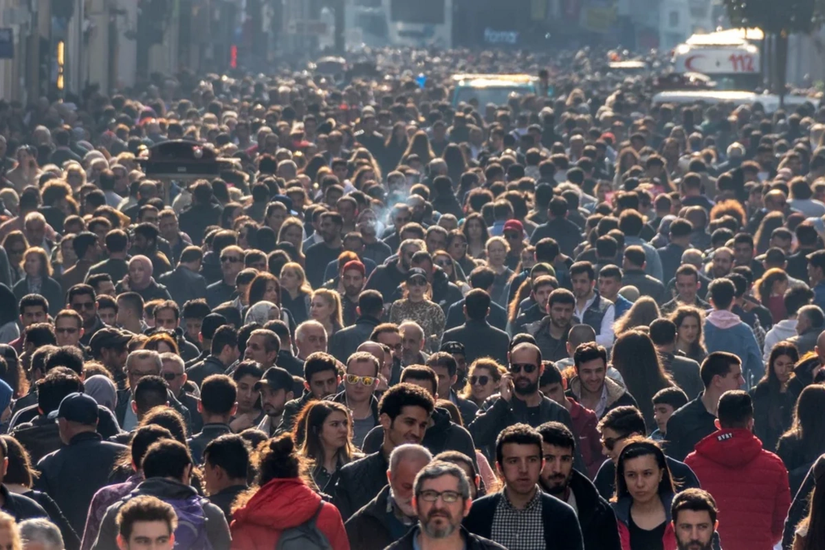 Tarixdə ilk: Dünyada yaşlı insanların sayı uşaqları geridə qoydu