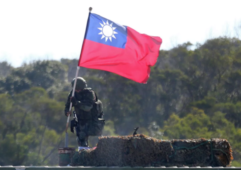 Tayvan silahlı qüvvələri Çin ordusunun pilotsuz təyyarəsinə atəş açıb