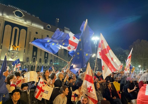 Tbilisidə etirazlar: ötən günə nəzərən bu gün aksiya dinc şəraitdə keçir