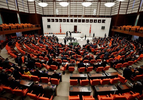 TBMM ölkə hərbçilərinin Azərbaycanda qalma müddətinin daha bir il uzadılmasını təsdiqləyib