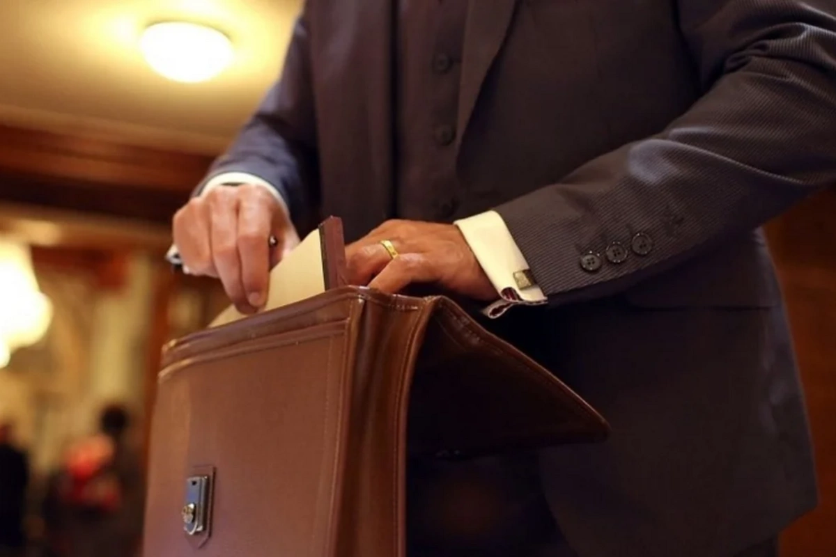 Təhsil sektorunun müdiri vəzifəsindən azad edildi