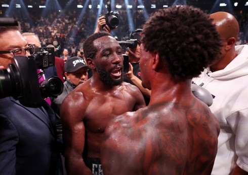 Terens Krouford boks üzrə mütləq dünya çempionu olub