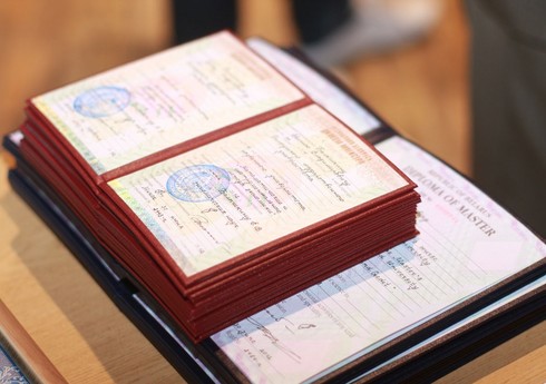Ötən ay xaricdə təhsil almış 21 nəfərin diplomu tanınmayıb