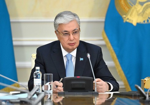Tokayev təyyarə qəzası ilə əlaqədar dövlət komissiyasının yaradılması haqqında göstəriş verib