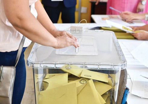 Türkiyədə 3 seçici seçki məntəqəsində ürəktutmadan vəfat edib