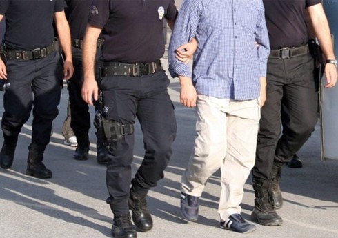 Türkiyədə FETÖ işi üzrə daha 11 şübhəli saxlanılıb, 5-i həbs olunub Türkiyədə FETÖ işi üzrə daha 11 şübhəli saxlanılıb, 5-i həbs olunub