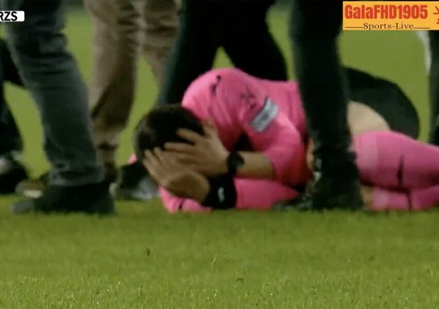 Türkiyədə futbol klubunun prezidenti matçdan sonra hakimi döyüb