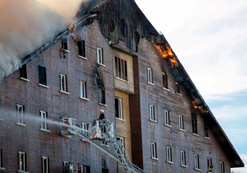 Türkiyədə hoteldə 78 nəfərin ölümü ilə nəticələnən yanğının səbəbi məlum olub