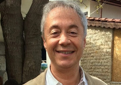 Türkiyəli məşhur aparıcı vəfat edib