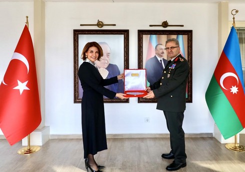 Türkiyənin diviziya generalı Azərbaycanın İstanbuldakı Konsulluğunda olub