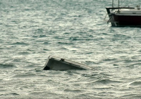 Tunis sahillərində qayıq batıb, 29 nəfər itkin düşüb, ölənlər var