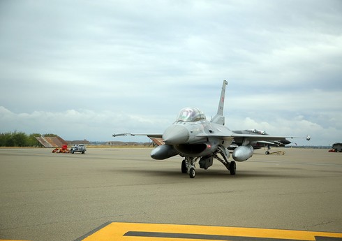 “TurAz Qartalı-2022” təlimində növbəti uçuşlar icra olunub