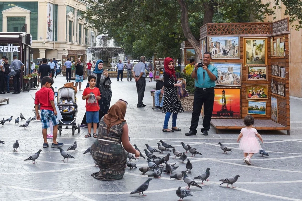 Turistlər Azərbaycanda ən çox nədən narazıdırlar? - ARAŞDIRMA