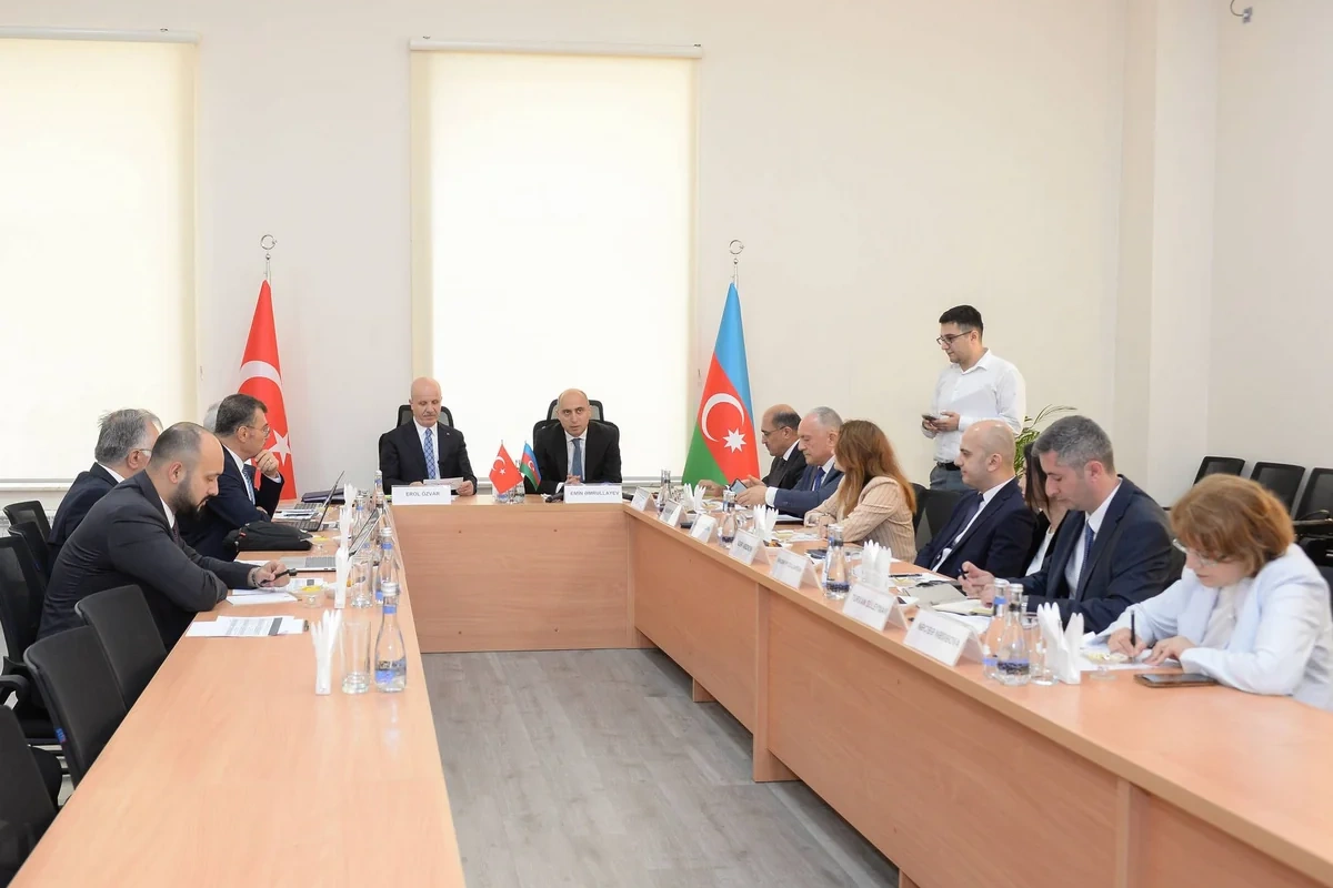 Türkiyə-Azərbaycan Universitetinin Himayəçilər Şurasının 7-ci iclası keçirilib