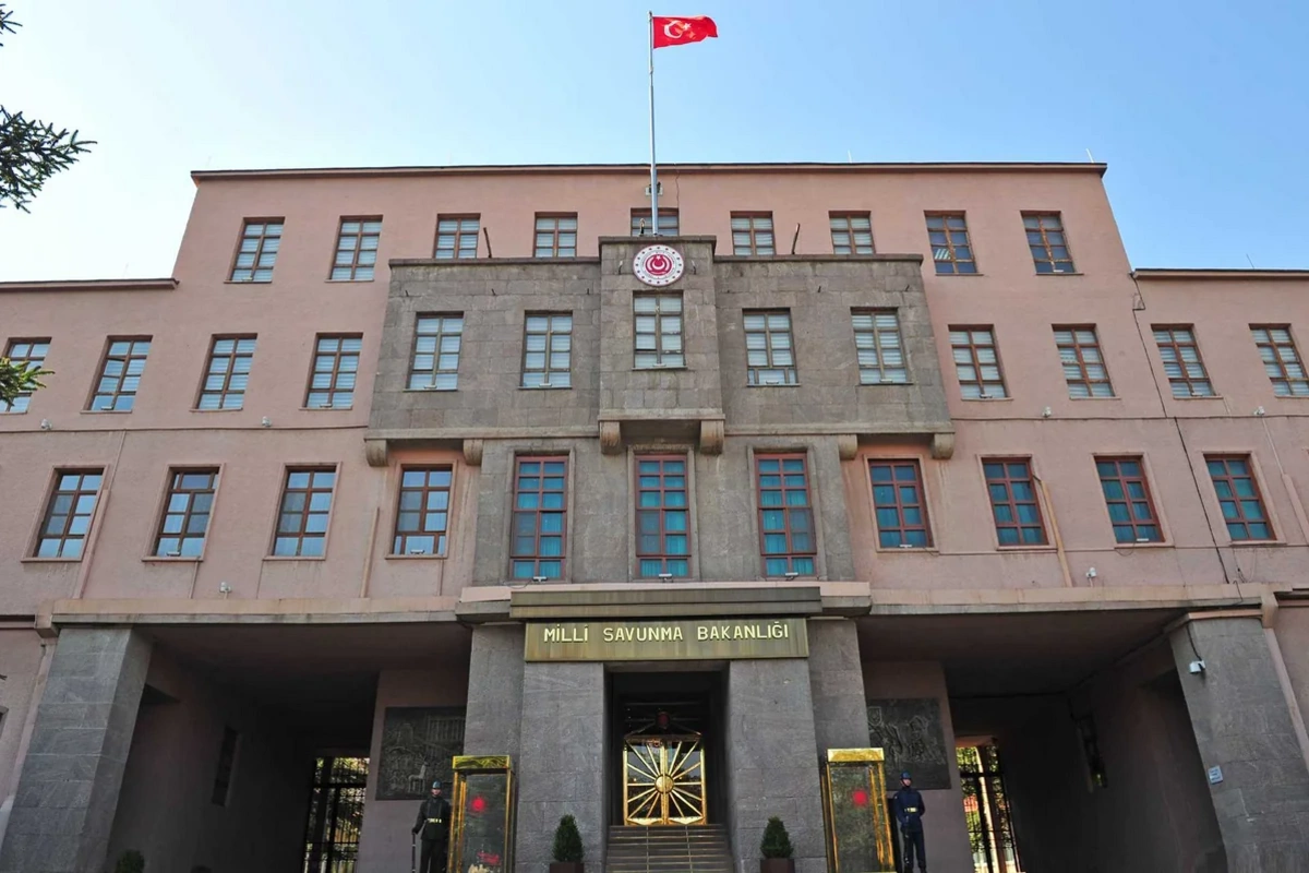 Türkiyə MMN Azərbaycanın şəhidlərini ehtiramla anıb Türkiyə MMN Azərbaycanın şəhidlərini ehtiramla anıb