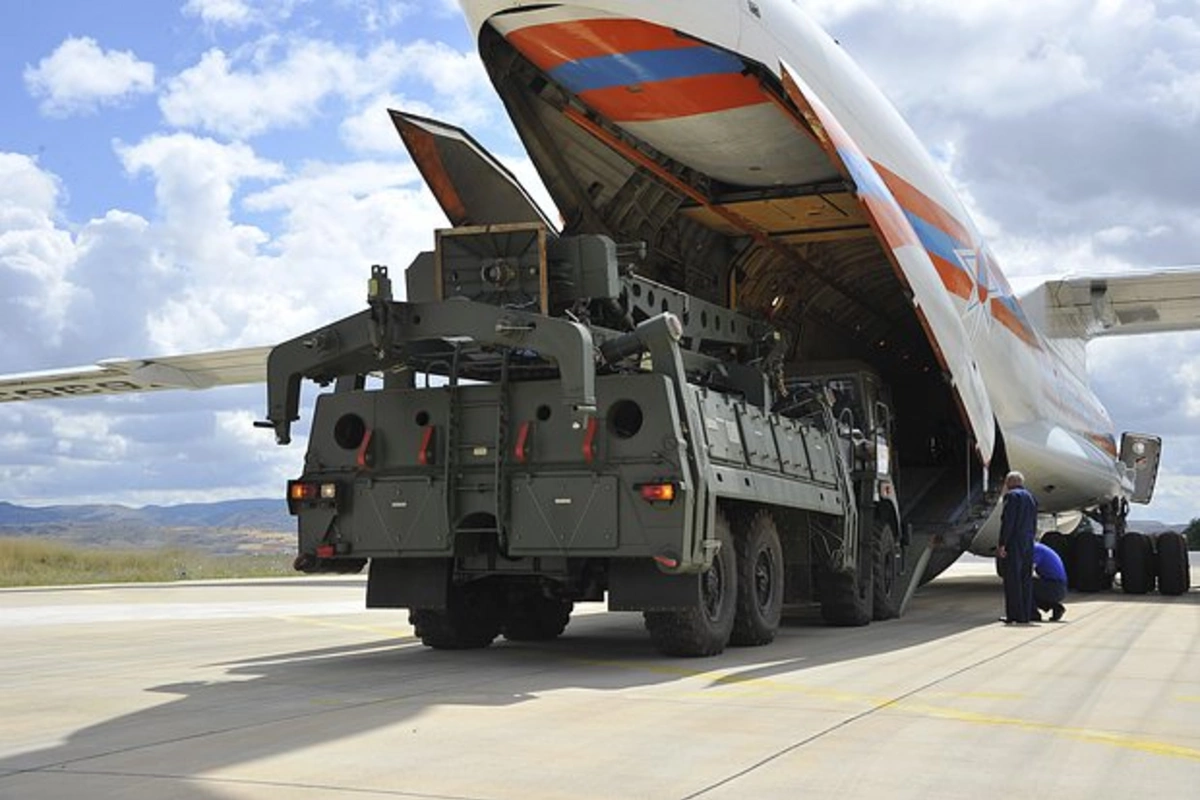 Türkiyə Rusiyadan aldığı S-400-ləri başqa ölkəyə satıb? Türkiyə Rusiyadan aldığı S-400-ləri başqa ölkəyə satıb?