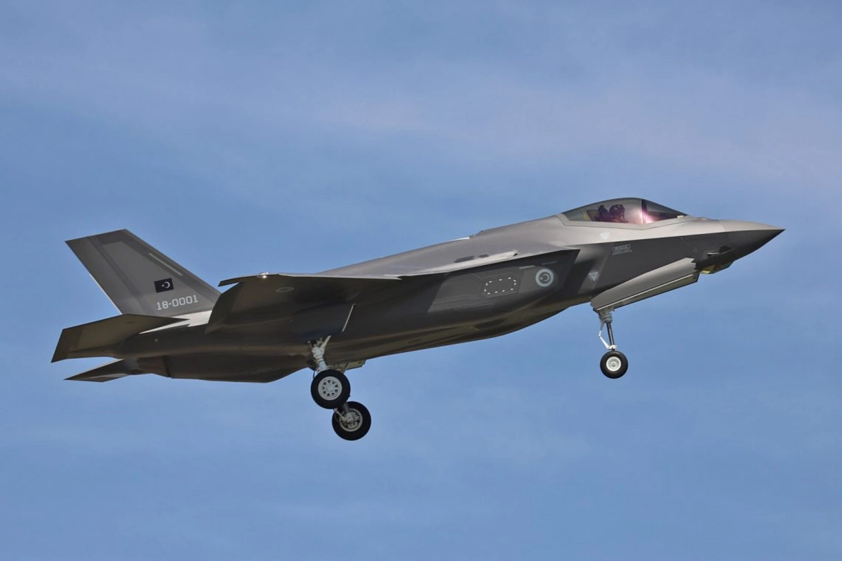 Türkiyənin F-35 planında yeni ssenari: S-400-lər üçüncü ölkəyə satıla bilər Türkiyənin F-35 planında yeni ssenari: S-400-lər üçüncü ölkəyə satıla bilər