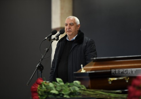 Təyyarə qəzasında həlak olan stüardessa Hökumə Əliyevanın atası: Mən qızımla fəxr edirəm Təyyarə qəzasında həlak olan stüardessa Hökumə Əliyevanın atası: Mən qızımla fəxr edirəm
