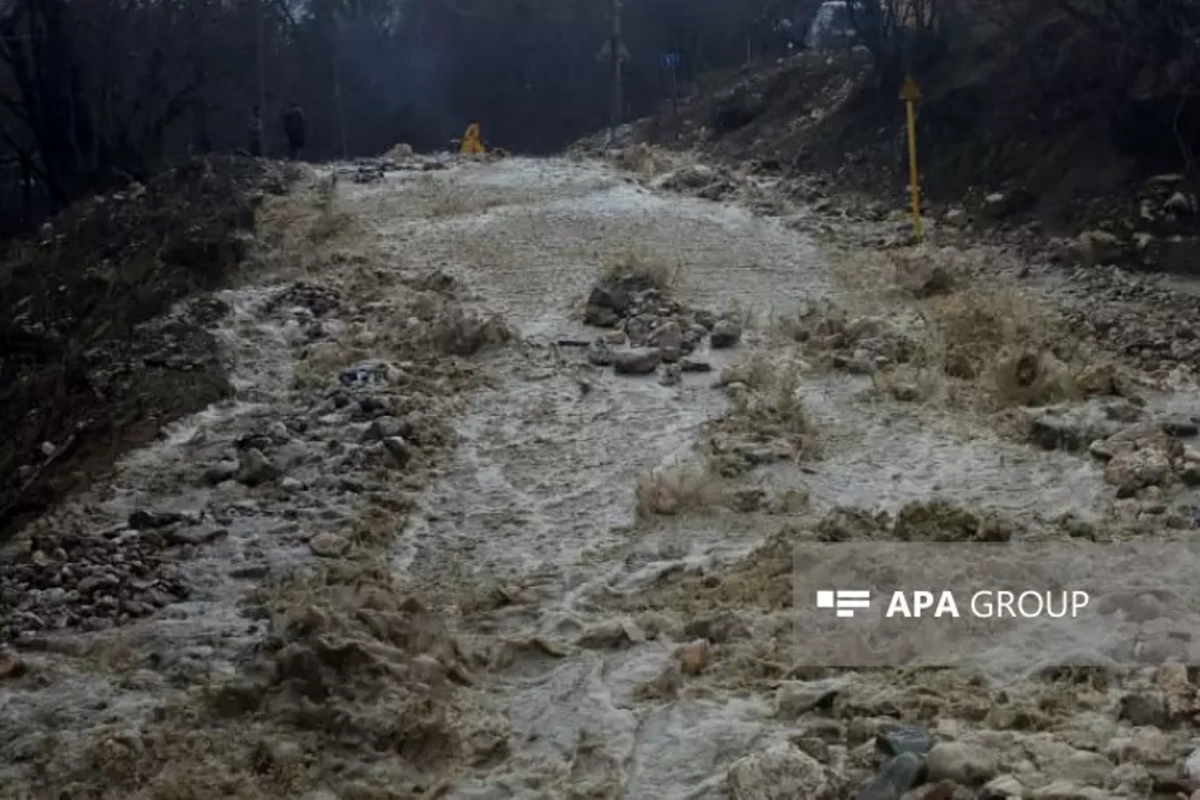 Uçqun olub, Quba-Xınalıq yolu bağlanıb - VİDEO