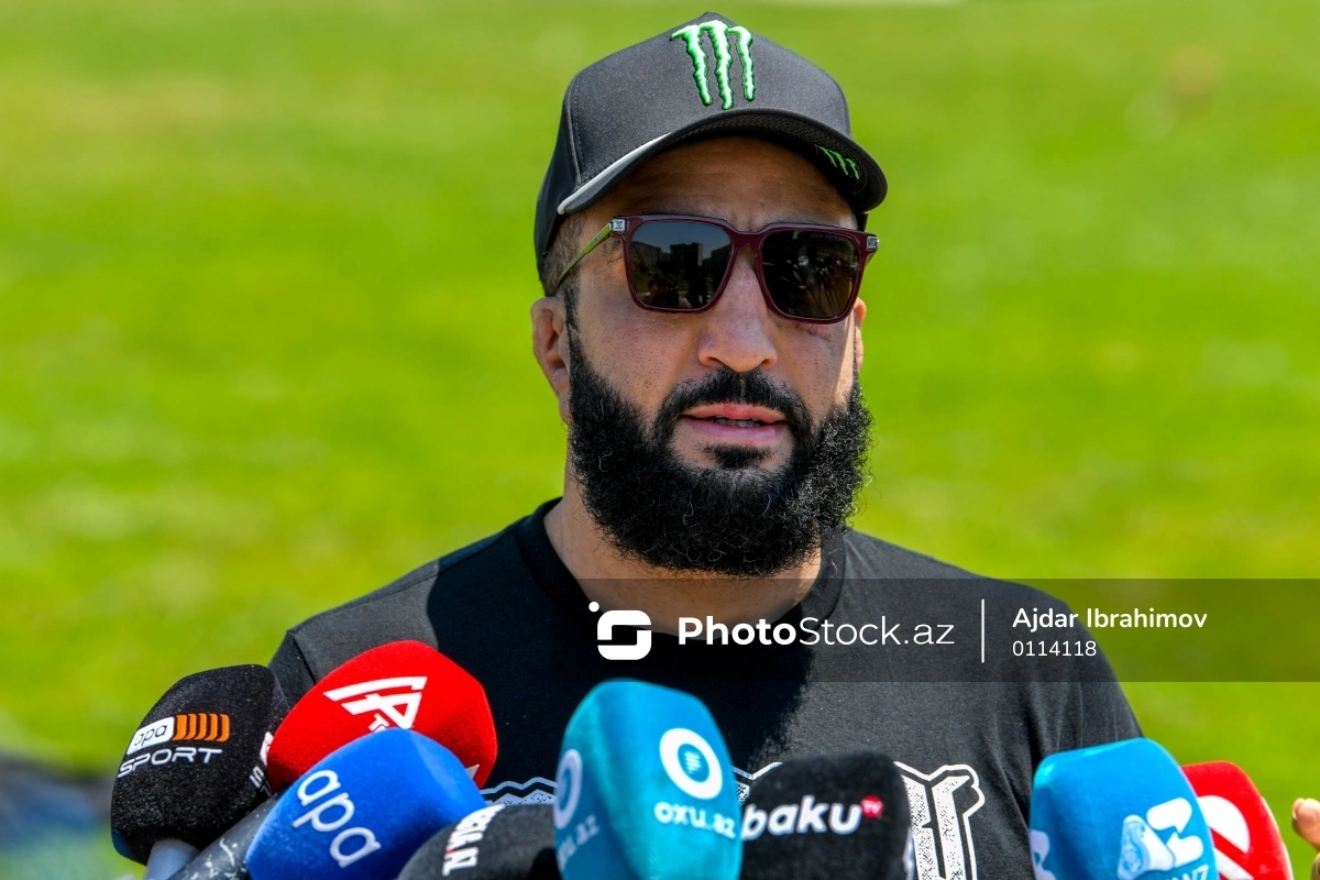 UFC-nin amerikalı döyüşçüsü Bakıda Azərbaycan mətbəxini bəyənib