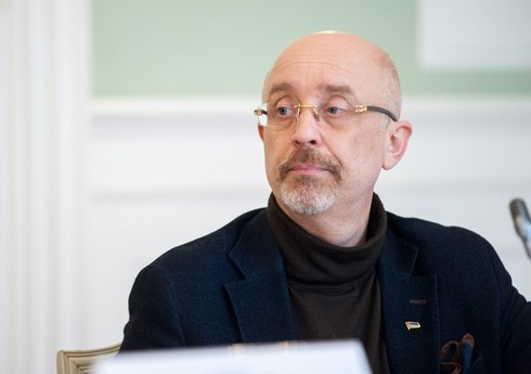 Ukrayna müdafiə naziri kasetli sursatlardan Rusiya ərazisində istifadə olunmayacağına söz verib