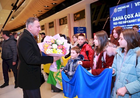 Ukraynadan bir qrup uşaq və gənc Azərbaycana gətirilib