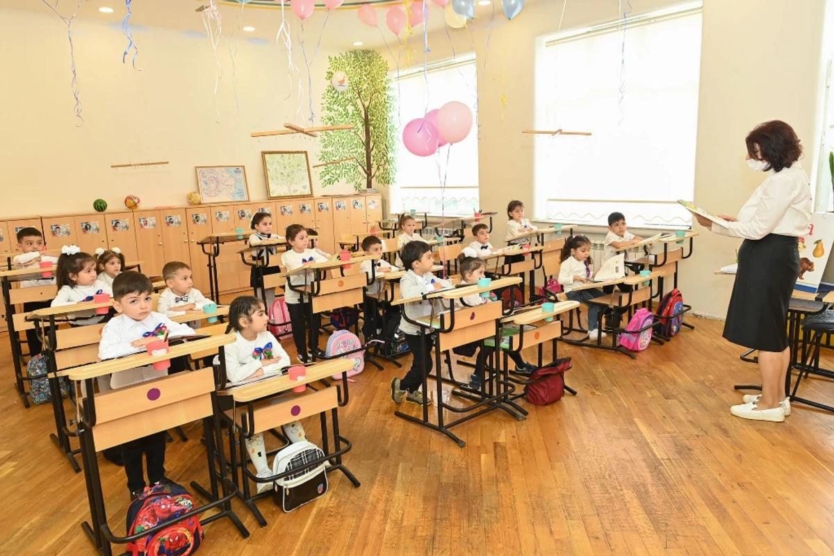 Uşaqların birinci sinfə qəbulu başlayır