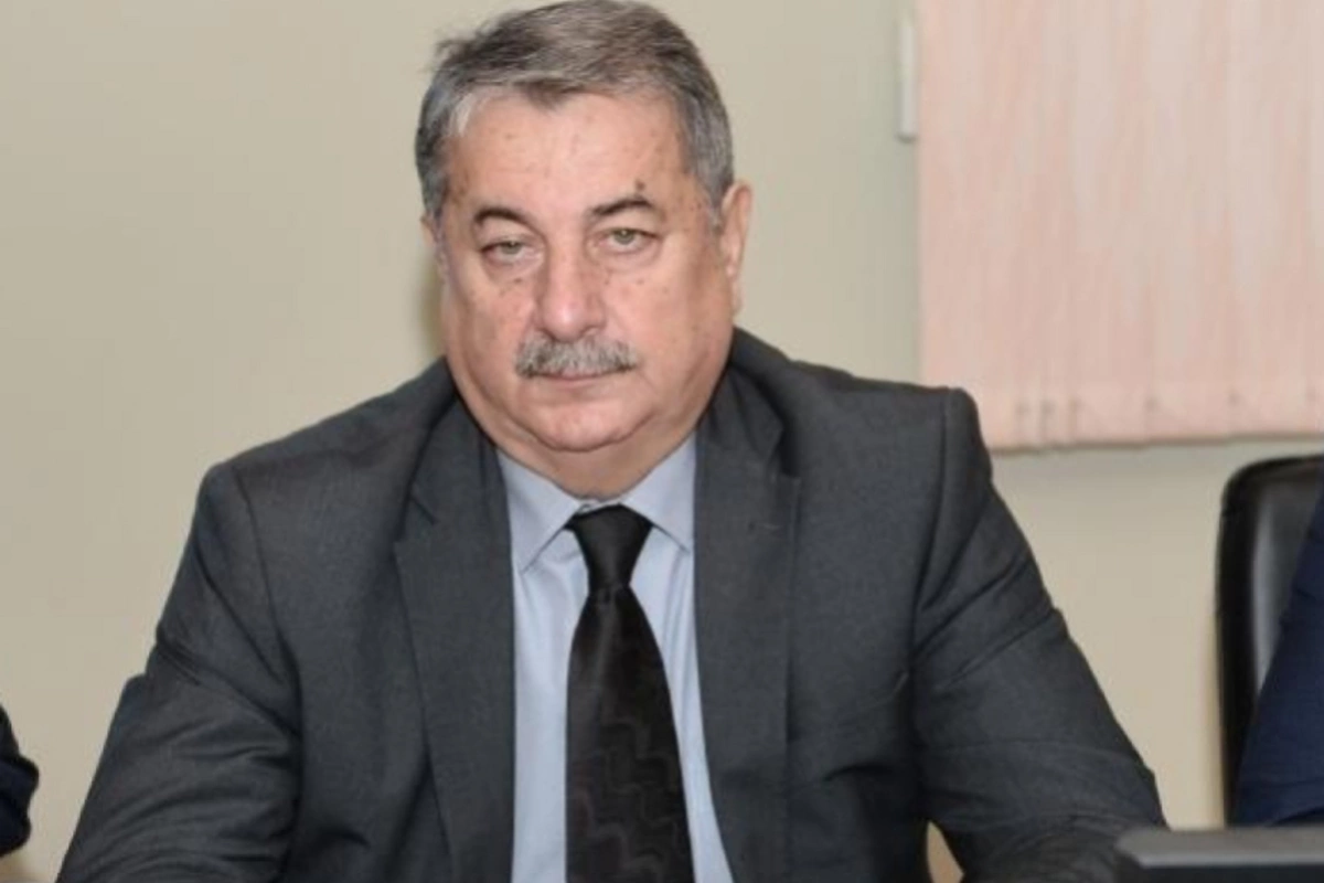 Vaqif Sadıqov: 