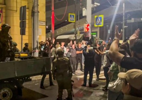 “Vaqner”in hərbçiləri Rostov-Donu tərk etməyə başlayıblar