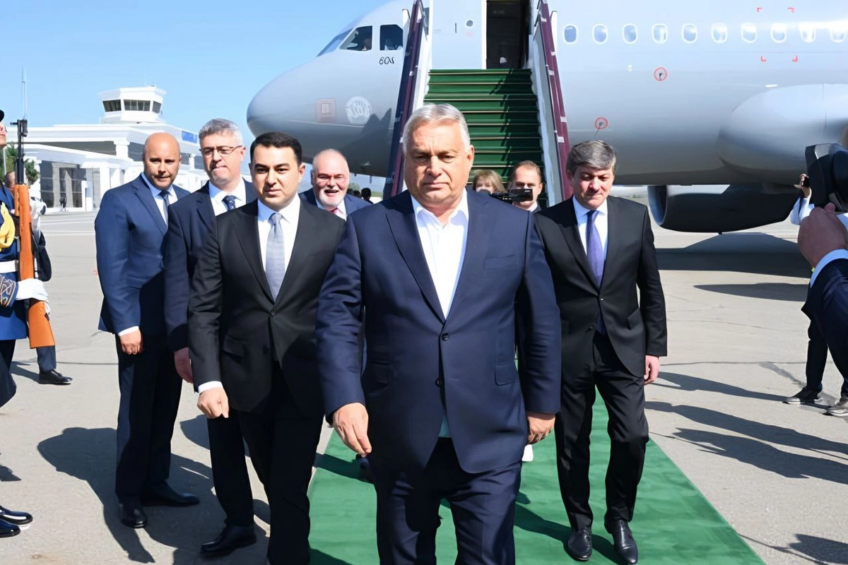 Viktor Orban TDT-nin Zirvə Görüşündə iştirak etmək üçün Qəbələdə səfərdədir